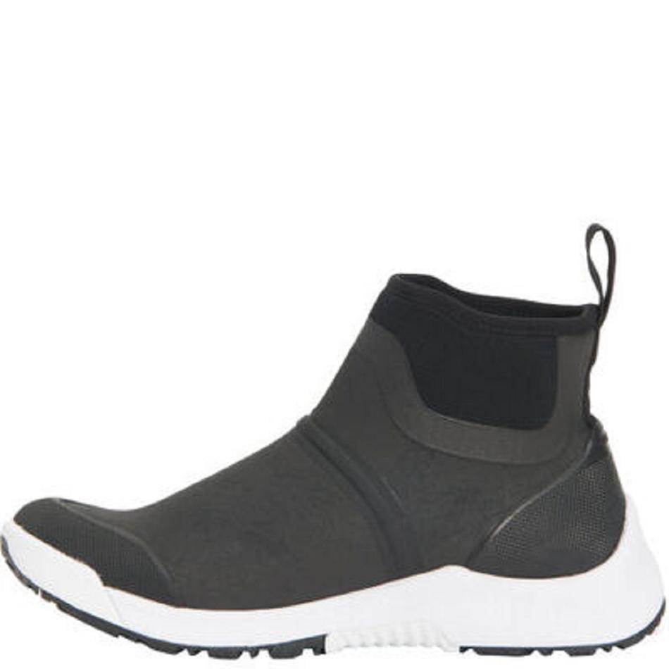 Black Muck Boot Outscape Chelsea Slip On Women's Lifestyle | UK_AS4689